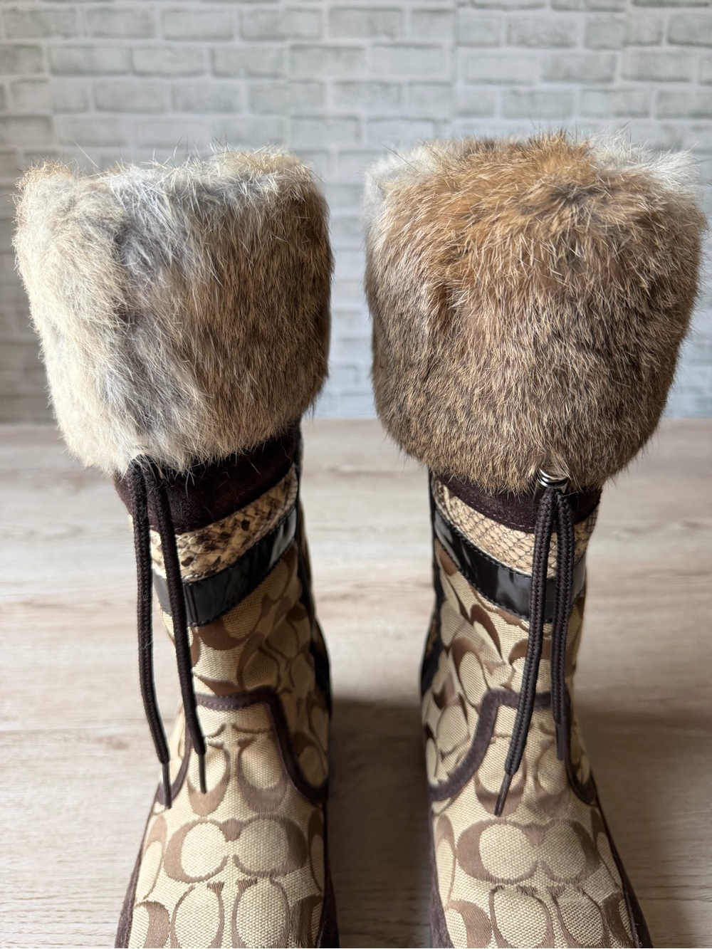 Coach Lorna Rabbit Fur Lined Winter Boots Signature Brown Size 7M - Picture 7 of 17